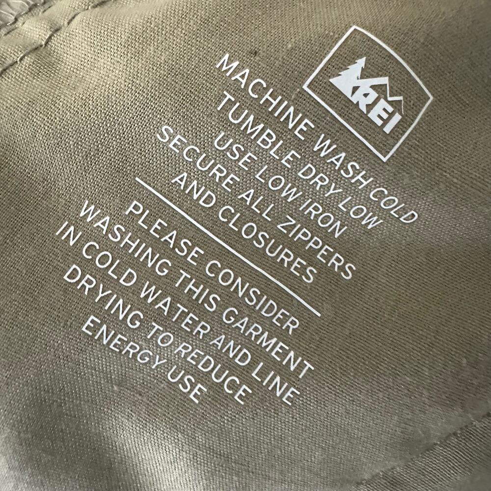 REI Mens size 40x32 Tan Beige Khaki Nylon Outdoor Hiking Gorpcore Pants - Picture 9 of 10